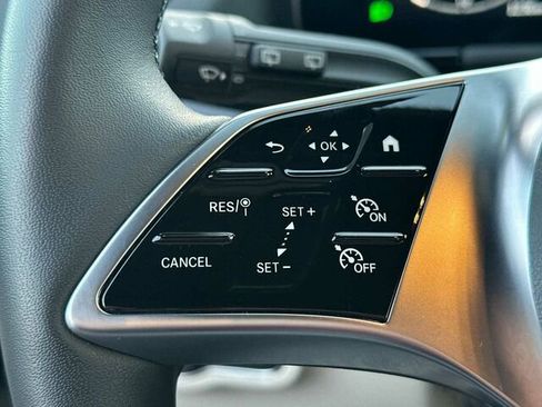 Used 2025 Mercedes-Benz GLA 250 4MATIC image 29