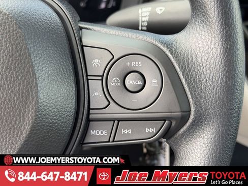 Used 2026 Toyota Corolla LE image 22