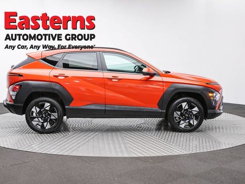 Used 2024 Hyundai Kona SEL AWD/4WD image 4