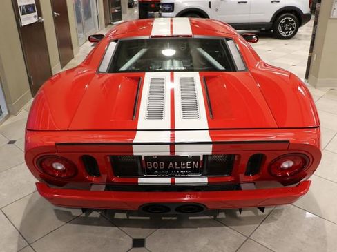 Used 2005 Ford GT image 5