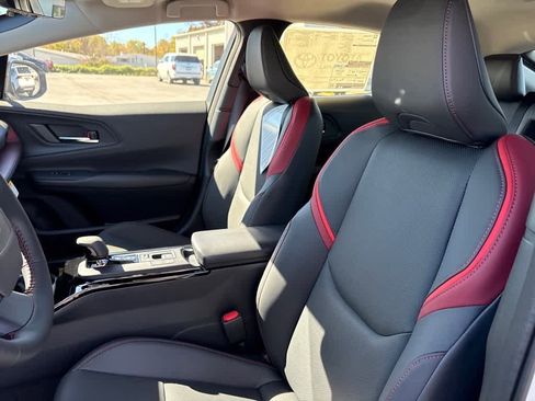 New 2026 Toyota Prius Plug-In Hybrid image 23