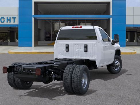 New 2026 Chevrolet Silverado 3500 W/T image 4