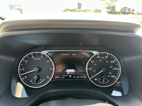 Used 2025 Nissan Rogue SV w/ SV Premium Package FWD image 44