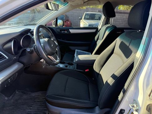 Used 2018 Subaru Outback 2.5i Premium image 13