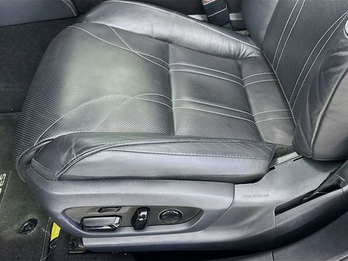 Used 2020 Lexus ES 300h Ultra Luxury image 20