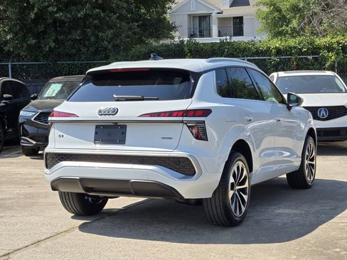Certified 2026 Audi Q3 quattro 2.0T AWD/4WD image 8