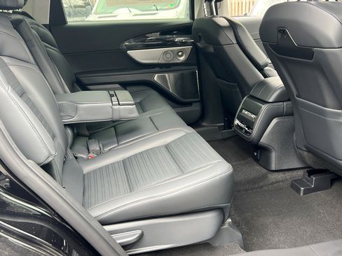 New 2026 Lincoln Nautilus Reserve AWD/4WD image 13