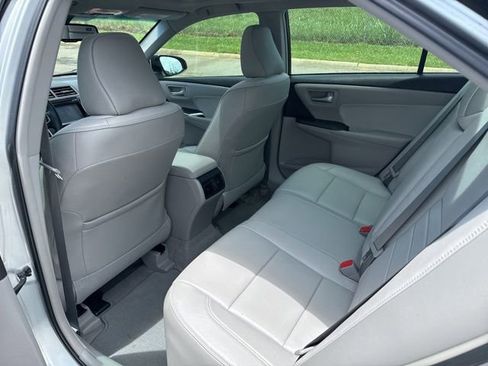 Used 2015 Toyota Camry XLE w/ Advanced Technology Package FWD image 16