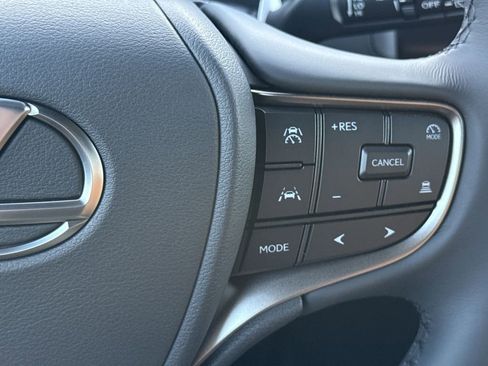 New 2026 Lexus UX 300h FWD image 27