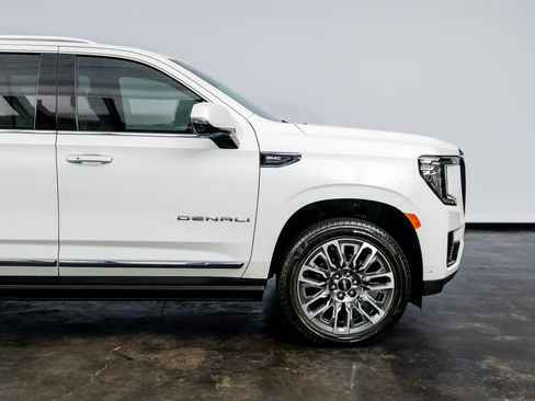 Used 2023 GMC Yukon XL Denali Ultimate image 25