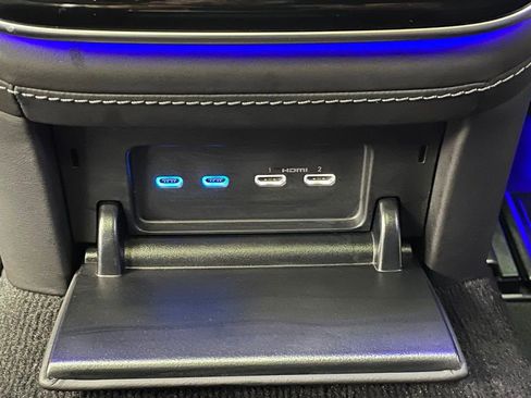 Used 2023 Mercedes-Benz Maybach S 680 4MATIC image 41