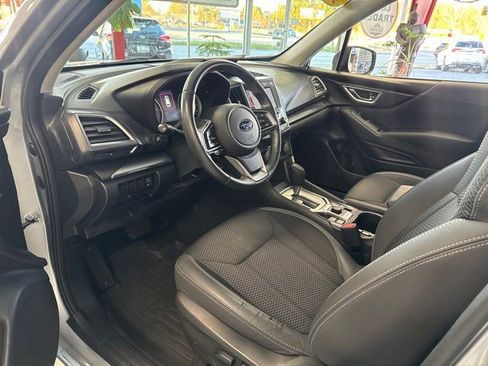 Used 2019 Subaru Forester Premium image 9
