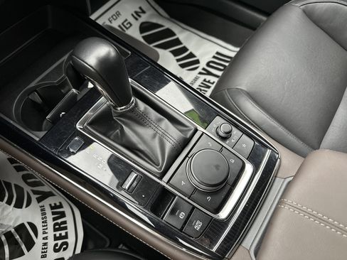 Used 2021 MAZDA CX-30 AWD 2.5 S w/ Premium Package image 23