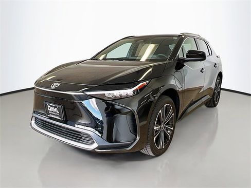 New 2025 Toyota bZ4X AWD image 40