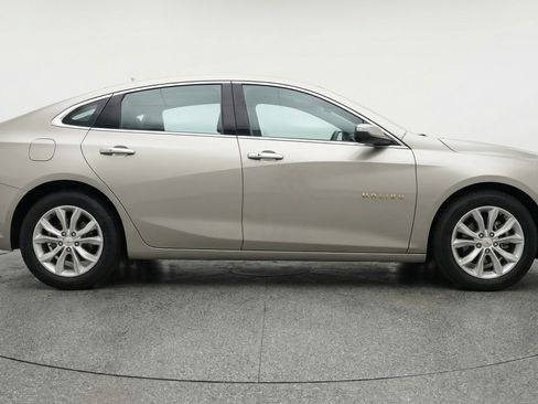 Used 2024 Chevrolet Malibu LT FWD image 11