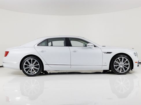 Used 2020 Bentley Flying Spur W12 AWD/4WD image 2