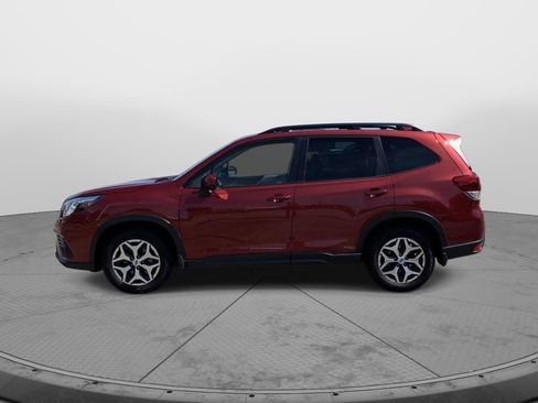 Used 2023 Subaru Forester Premium AWD/4WD image 6