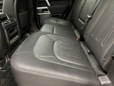 Used 2022 Land Rover Defender 110 X-Dynamic SE AWD/4WD image 15