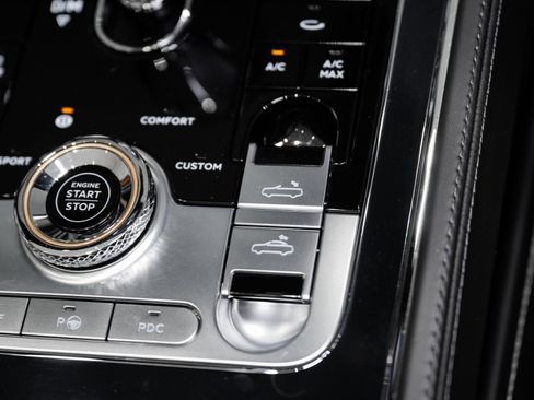 Used 2022 Bentley Continental GT V8 AWD/4WD image 42