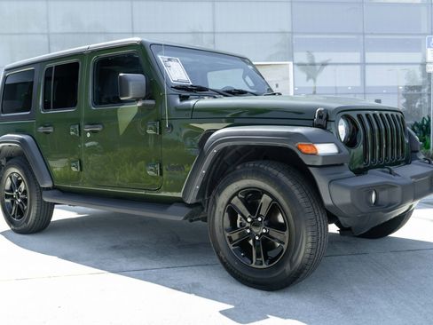 Used 2021 Jeep Wrangler Unlimited Sport image 3