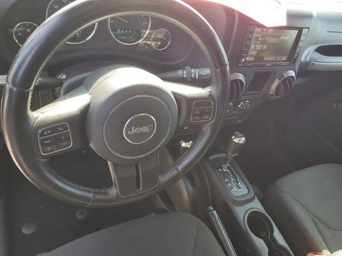 Used 2017 Jeep Wrangler Unlimited Sport AWD/4WD image 12