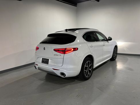 Used 2021 Alfa Romeo Stelvio Ti w/ Nero Edizione image 9