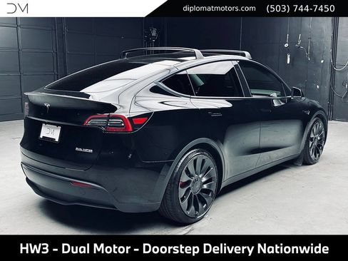 Used 2023 Tesla Model Y Performance AWD/4WD image 7
