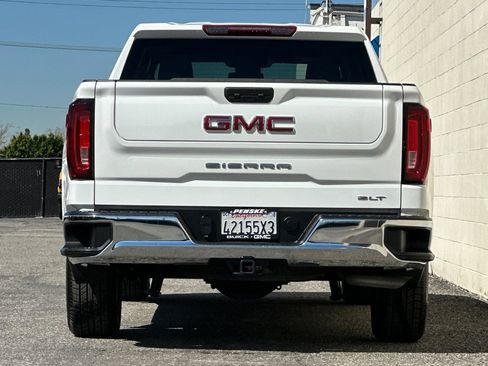 Certified 2025 GMC Sierra 1500 SLT image 5