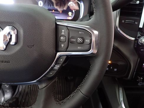 New 2026 RAM 2500 Laramie AWD/4WD image 29