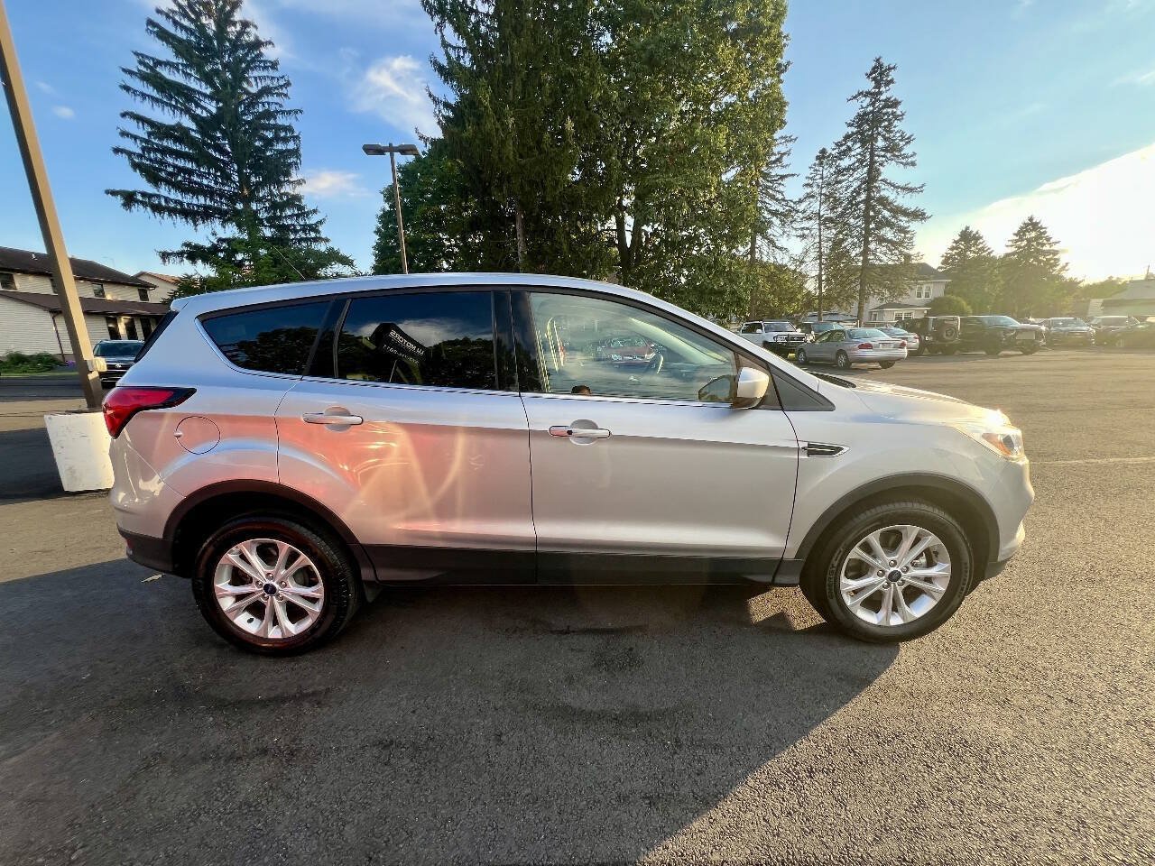 Used 2019 Ford Escape SE AWD/4WD image 6