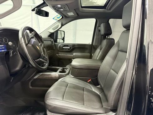 Used 2023 Chevrolet Silverado 3500 LTZ w/ LTZ Convenience Package image 12