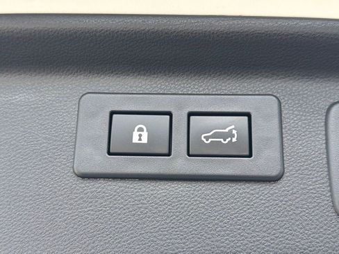 Used 2023 Subaru Forester Sport image 33