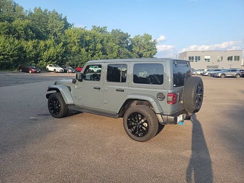 Used 2024 Jeep Wrangler Unlimited Sahara AWD/4WD image 13