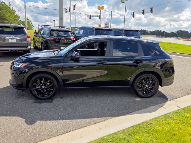 Used 2025 Honda HR-V Sport image 4