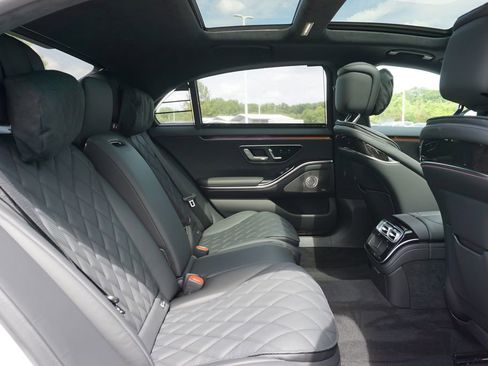 New 2026 Mercedes-Benz S 580 4MATIC Sedan image 45