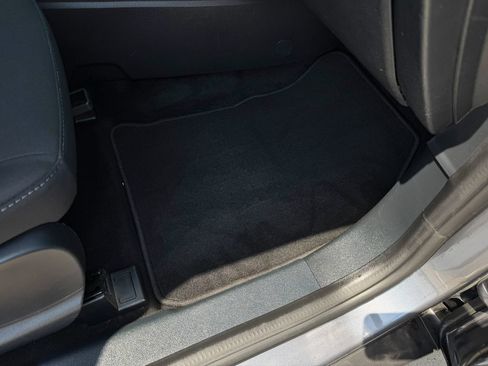 Used 2021 Ford EcoSport SE FWD image 14