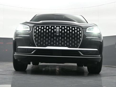 Used 2023 Lincoln Corsair Reserve AWD/4WD image 37