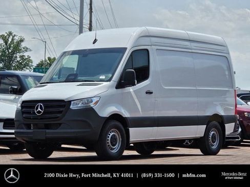 New 2025 Mercedes-Benz Sprinter 2500 image 1