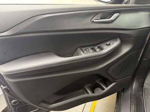 New 2025 Jeep Grand Cherokee L Laredo image 27