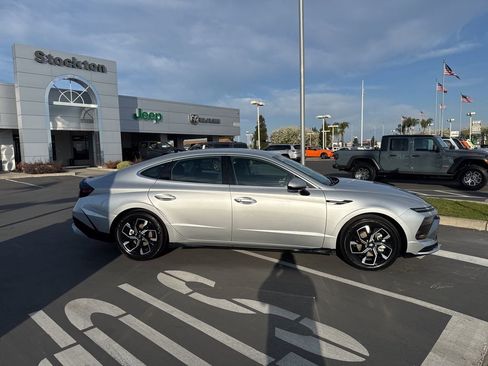 Used 2025 Hyundai Sonata SEL image 3
