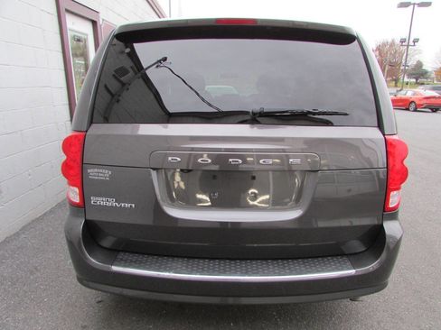 Used 2017 Dodge Grand Caravan SE w/ Power Window Group image 3