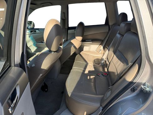 Used 2010 Subaru Forester 2.5X Premium image 16