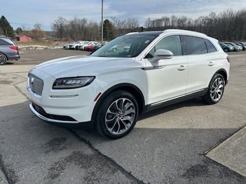 Used 2021 Lincoln Nautilus Reserve AWD/4WD image 4