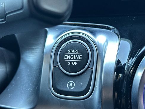 Certified 2024 Mercedes-Benz GLB 250 4MATIC image 34