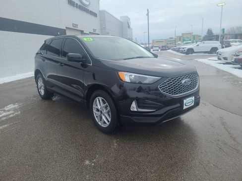 Used 2024 Ford Edge SEL w/ Convenience Package image 7