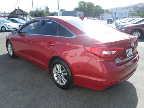 Used 2017 Hyundai Sonata SE image 4