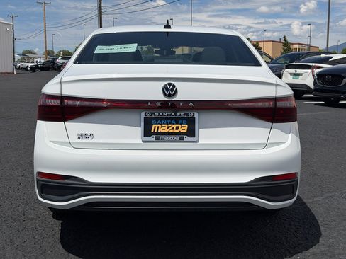 Used 2025 Volkswagen Jetta Sport FWD image 8
