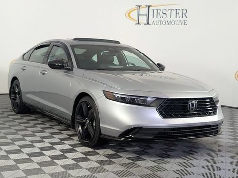 Used 2024 Honda Accord Sport image 2