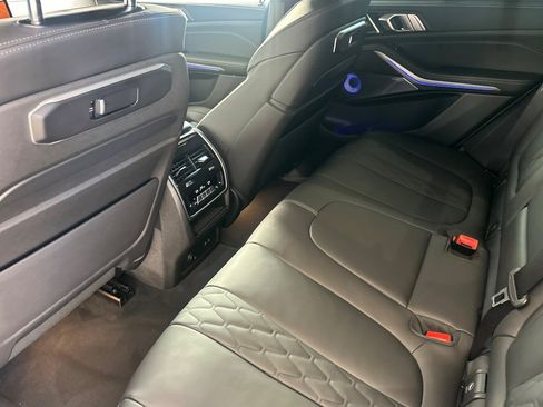 Used 2025 BMW X5 M60i AWD/4WD image 15
