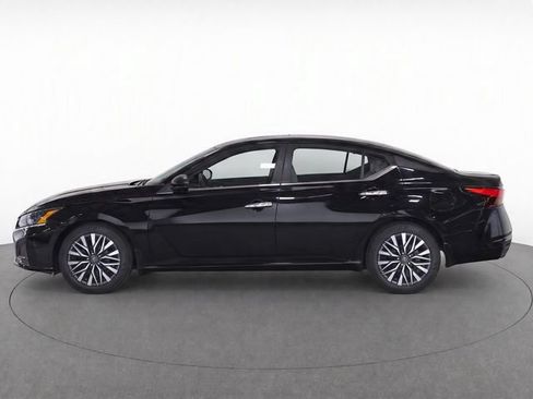 Used 2025 Nissan Altima 2.5 SV FWD image 7